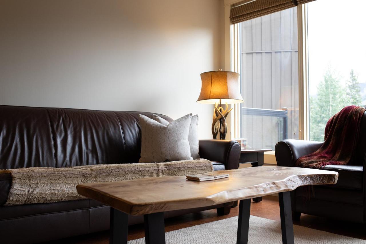 Misty Mountain- Premium 2 Bedroom Mountain View Canmore Eksteriør bilde